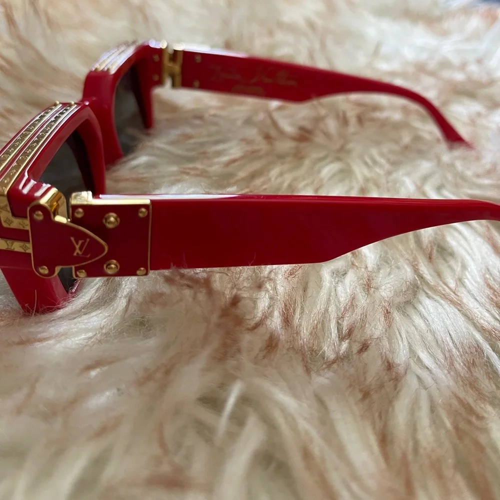 Authentic. Excellent condition. - Picture 7 of 7